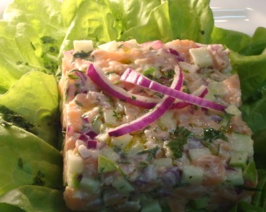 Leia mais sobre o artigo TARTAR DE SALMÃO